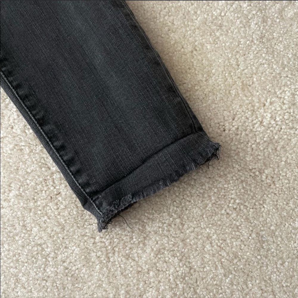 Madewell 9” High-Rise Skinny Jean in Black Sea Distressed Rips - Picture 6 of 14